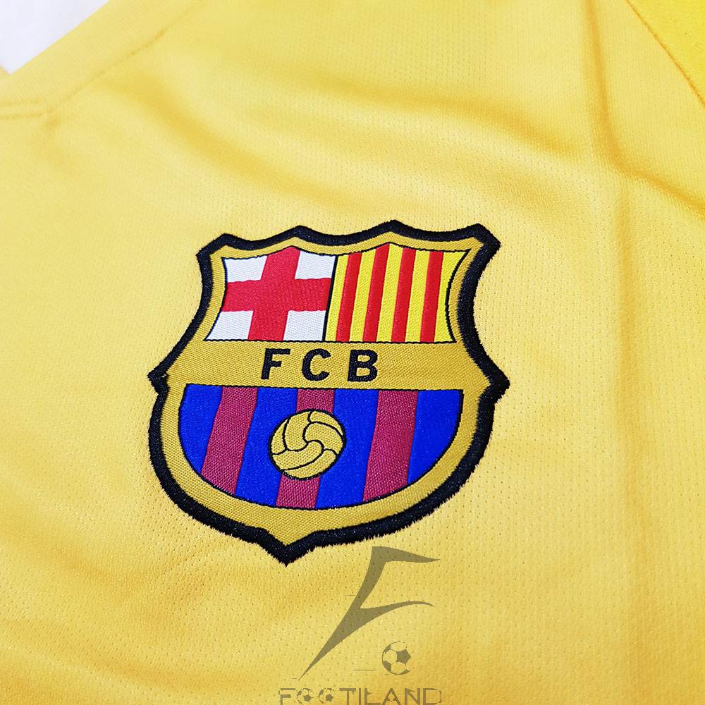 کیفیت لوگو لباس دوم بارسلونا 2020